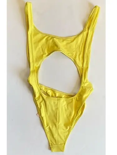 Chloe Rose Yellow Cutout Swimsuit Swim Women’s One Piece Bathing Suit Large NEW