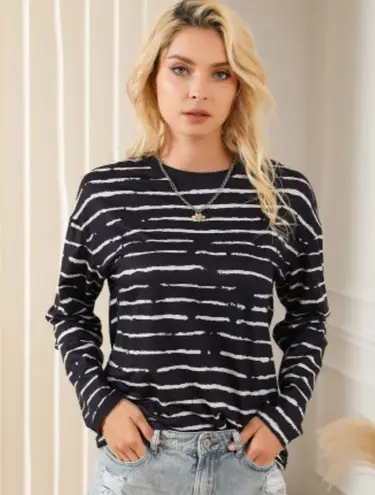 NEW Black Long Sleeve Casual Crewneck Top with White Abstract Stripes Size L