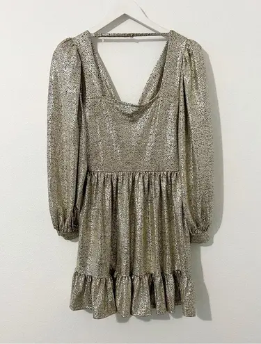 Skies Are Blue Metallic Long Sleeve Gold Cocktail Dress Party Size Medium M