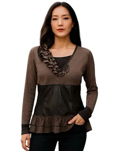 FARINELLI VNECK KNIT EMBELLISHED LONG SLEEVE GOTH RUFFLED LACE VEGAN LEATHER TOP Gray Size M