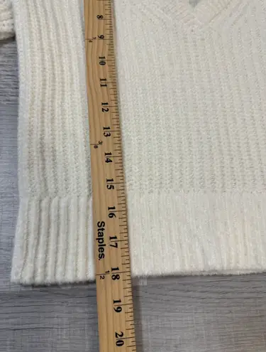 Abercrombie & Fitch  Soft A&F Cream Waffle Knit Sweater Women’s Small V-Neck 