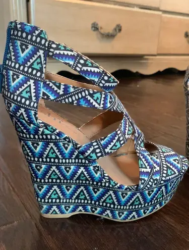 Shi by Journeys Tribal Print Wedges