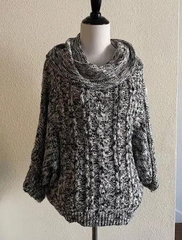 Moth Cowl Neck Cable Knit Batwing Sweater | Salt & Pepper Black/White Size M