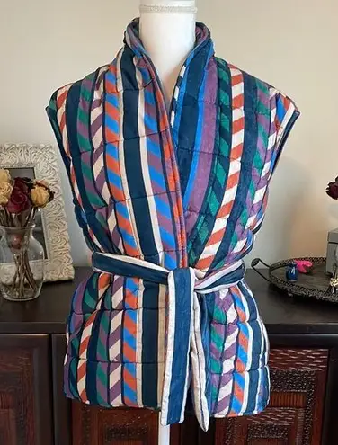 Xirena Cassandra Puffer Vest Rhapsody size Extra Small Blue