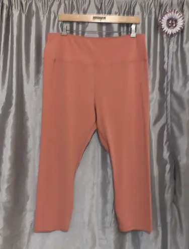 Dip clothing Dip Woman's 2X Ribbed Capri Leggings Orange Gym Workout Yoga