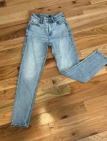 American Eagle Outfitters “Mom” Jeans