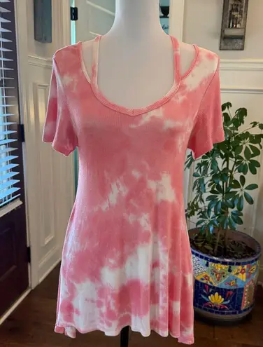 Hailey & Co. Unique Ribbed Pink Tie-Dye Women's Top
