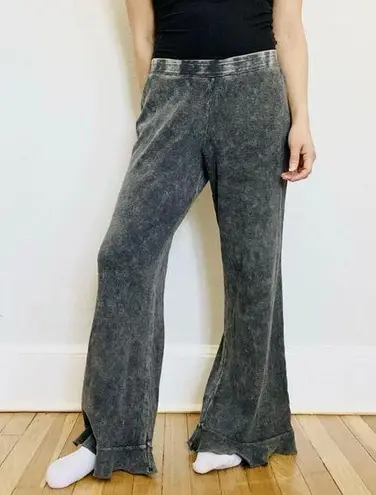 Sundays WAFFLE TEXTURE RUFFLE PANTS