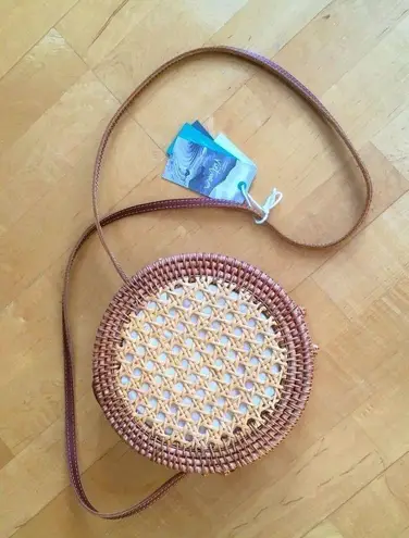 Two Tone Round Rattan Straw Wicker Shoulder Purse Bag, Tan, Khaki Tan