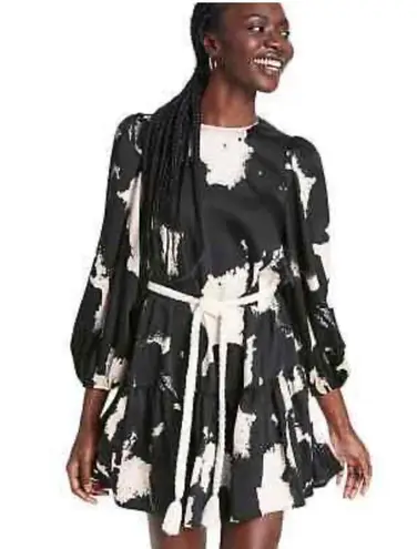 Alexis  for Target black and cream balloon sleeve dress.