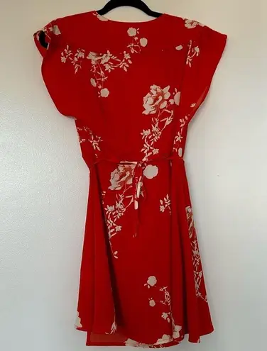 Ooh La Luxe Red Floral Deep V mini dress, Medium, NWOT