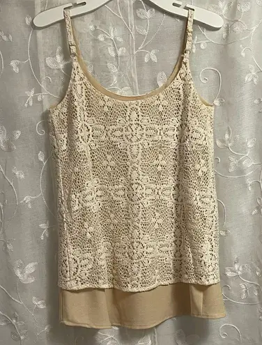 CAbi Women’s  Lace Overlay Adjustable Strap Off White Beige Tank Top Sz XS EUC