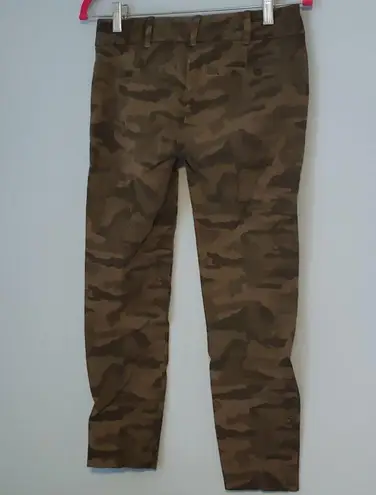 New York & Co. Camouflage Stretch Capri Jean's Sz 2