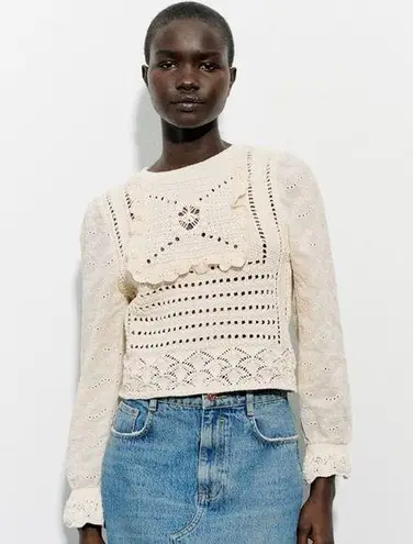 ZARA NWT contrasting embroidery sweater