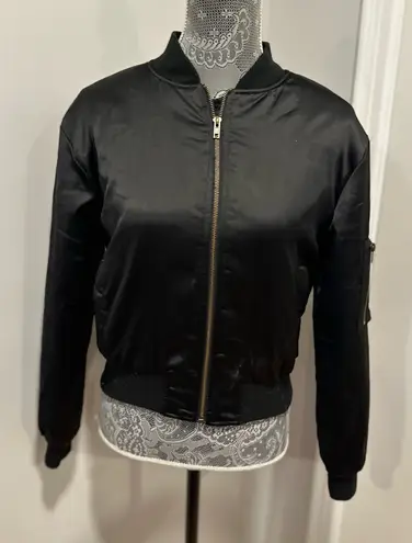 SEEK the Label Women’s Seek Sz: S black satin bomber jacket corset-style lace-up back.
