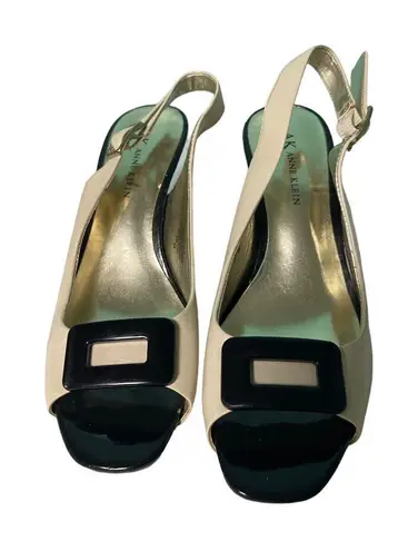 Anne Klein Elegant Slingback Heels Cream Black Buckle Peep Toe Dress S