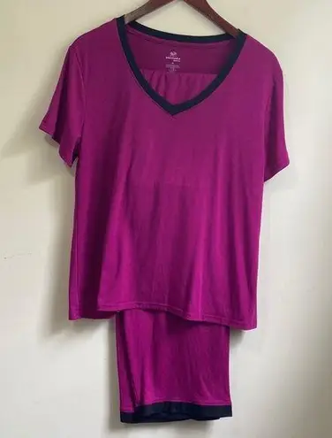 Fruit of the Loom  Women’s Pajama Set Size Medium