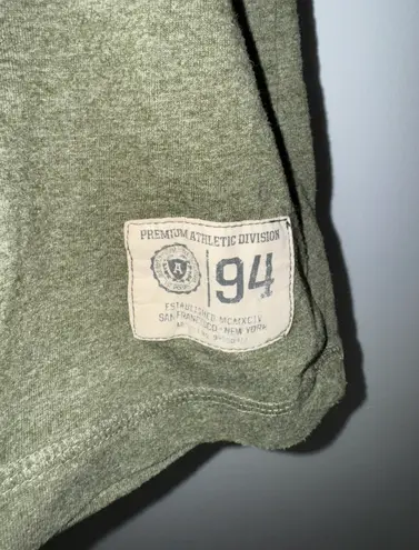 Old Navy Y2K Vintage Men’s New York Khaki Green Shirt Loose Fit  Size Large 