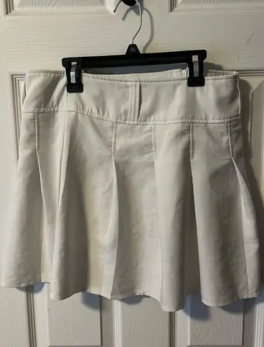 White Pleated Skirt Size L