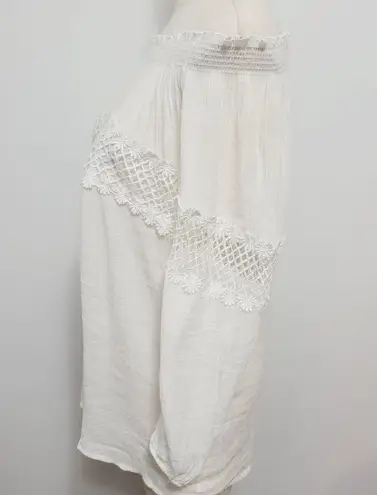 Cal Style white rayon blend guaze off shoulder blouse size medium