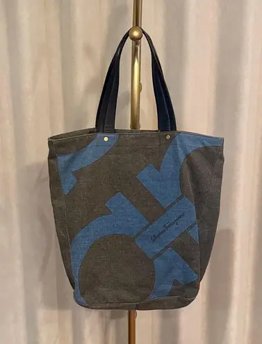 Salvatore Ferragamo mustique canvas tote bag