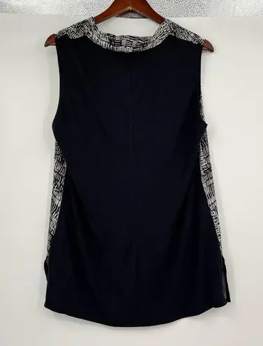 Lysse Women's Black Printed V-Neck Sleeveless Stretch Blouse Top Size