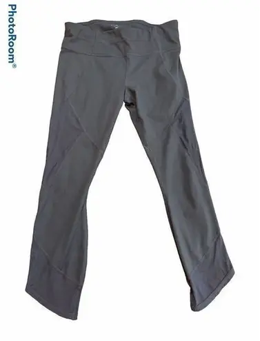 Athleta  Aura Sonar Mesh Capri Tight Running Leggings Gray‎ MT