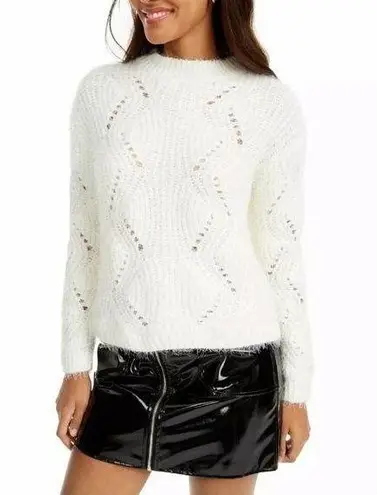 Freshman Fluffy Po Chenille Eyelash Sweater Ivory