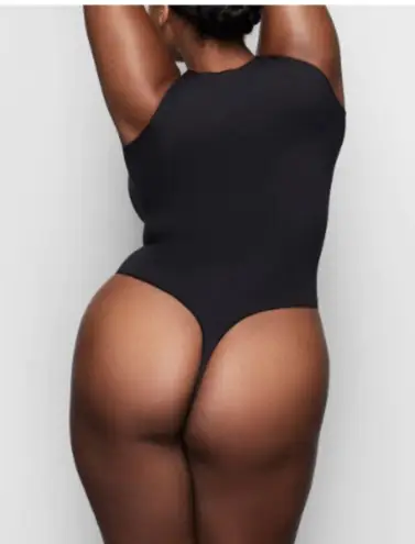 SKIMS Essential Crew Neck Sleeveless Bodysuit 4X/5X