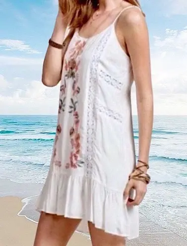 White Crochet Embroidered Front Lace Up Back Dress Size undefined