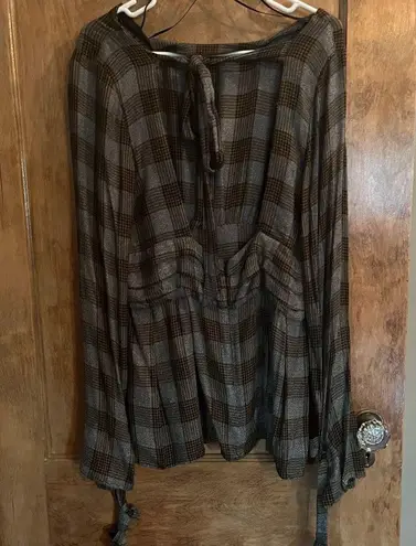 Something Navy Checkered Gingham Treasure Bond Top Gray Size L