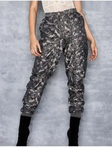 Mistress Rocks Lingua Gray Camo Jogger Parachute Pants Medium NWT