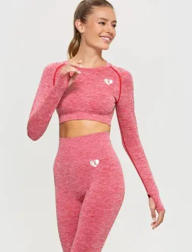 women's best NWT  Move Seamless Long Sleeve Crop Top