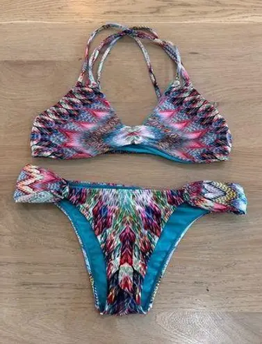 PilyQ reversible bikini set multicolor size small