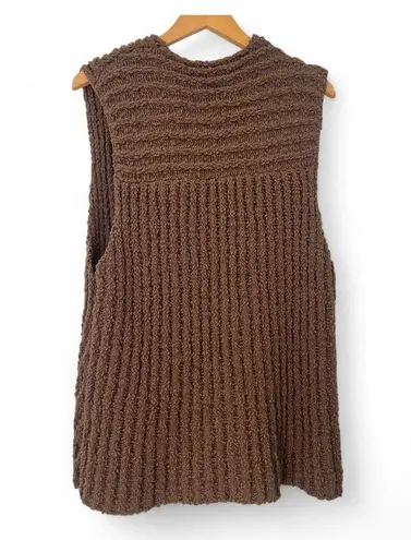 Nomadic Traders | XL | Women's Ribbed Knit Sleeveless V