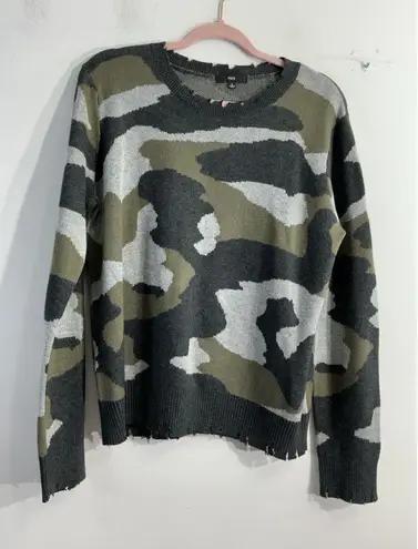 Womans Fate Pull Over Sweater L Green Camo Long Sleeve Cut Out Detail Size L