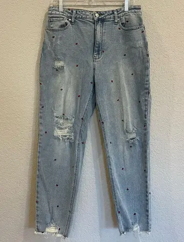 Tinsel Distressed Mom Jeans with the Cutest Embroidered Lips Size 31