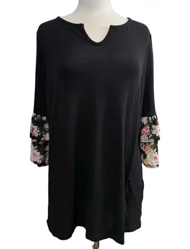 Suzanne Betro Women's Black Floral Blouse Size L