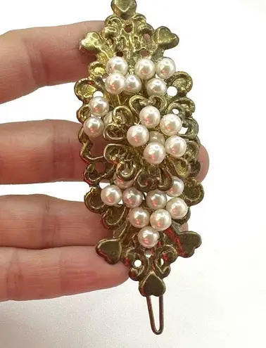 Faux pearl gold tone hair clip