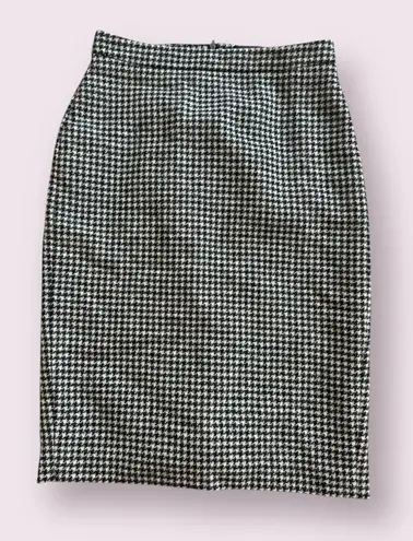 PURE COLLECTION Moon British Wool Houndstooth Pencil Skirt Size 2 Black - Image 1