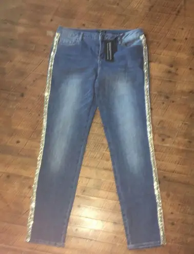 Bebe  Laurie sequin NWT ankle jeans, size 31