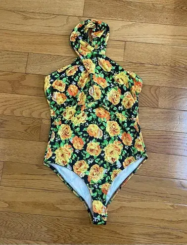 ZARA  Twist Neck Floral Halter Top Bodysuit Small Yellow Green Floral Sz M