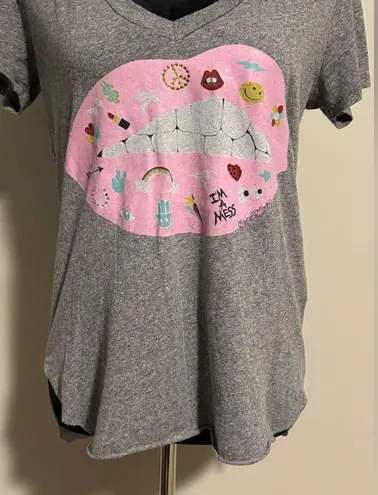 Lauren Moshi EUC Grey and Pink Emmalyn Elements Lip Graphic Tee size medium
