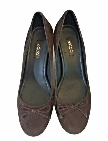 Ecco  New Dehli Suede Coffee Brown Pumps Heels Flex Sole Size 40 US 9/9.5