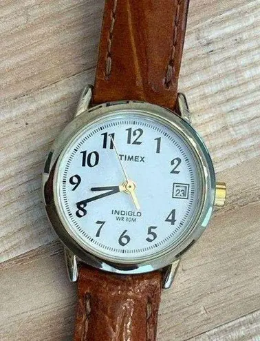 Timex Indiglo Ladies Watch Genuine Leather Strap White Dial Gold Case