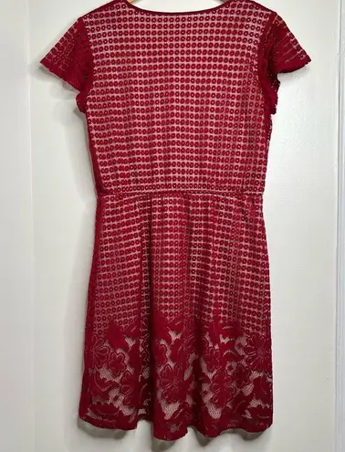 PerSeption Concept Burgundy Maroon Dress Medium Lace Overlay V Neck Short Sleeve