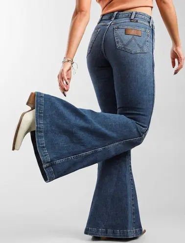 Wrangler High Rise Flare