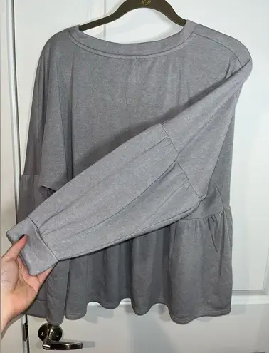 NWT Yarn and Sea Peplum Long Sleeve Pleated Grey Sweatshirt Fleece Lined Size 1X Gray