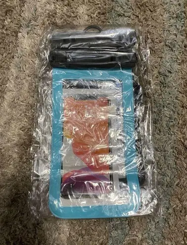 3 Pack Multicolored Waterproof Universal Fit Dry Bag Lanyard Crossbody NWT Pink