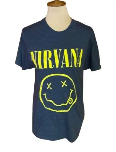 Nirvana Vtg Y2K Happy Face Graphic T shirt